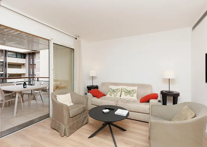 Pavillon Riviera 2 YourHostHelper
