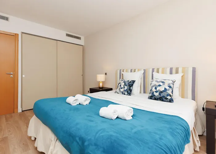 Pavillon Riviera 2 YourHostHelper