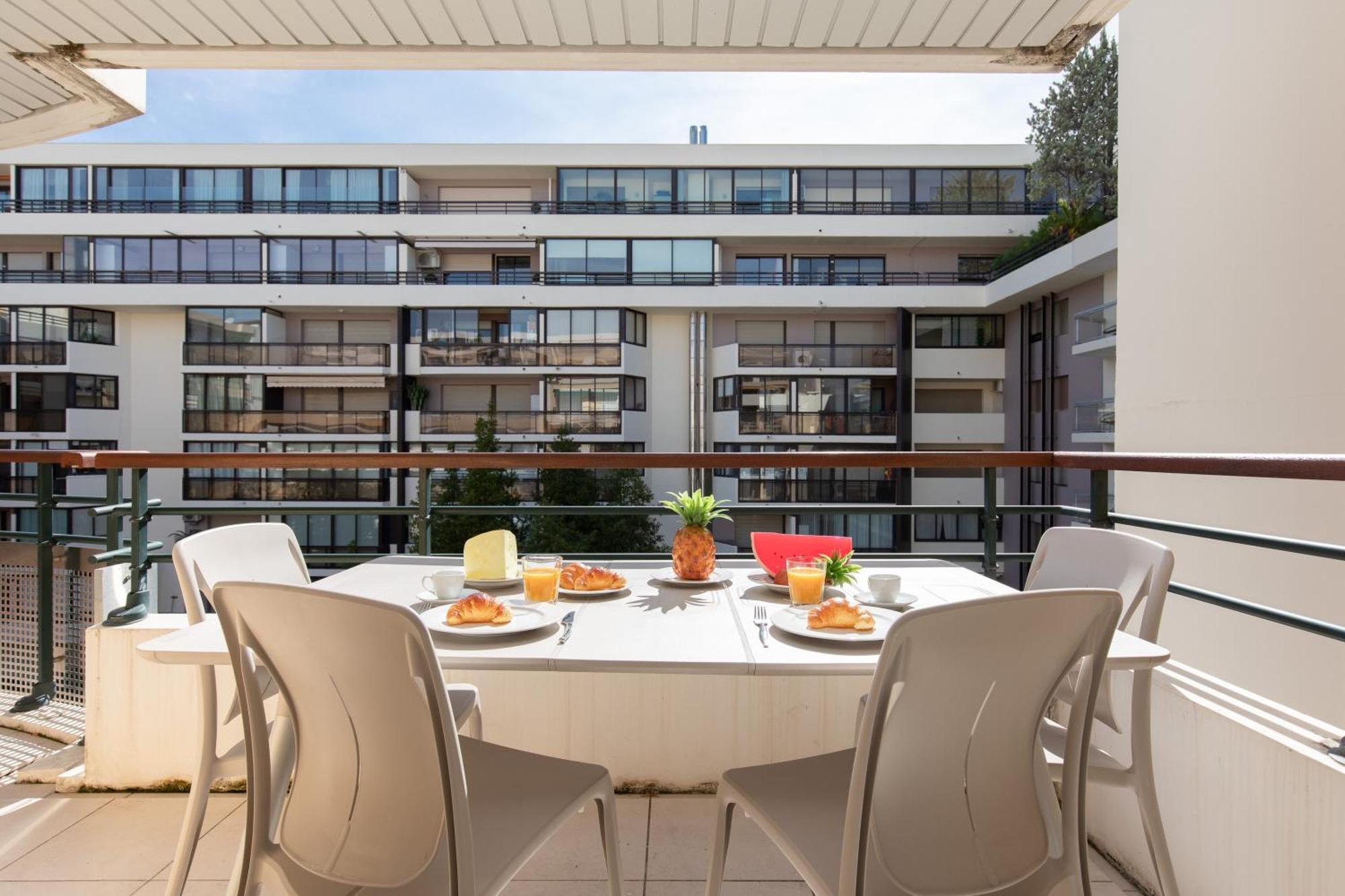 Pavillon Riviera 2 Yourhosthelper Cannes